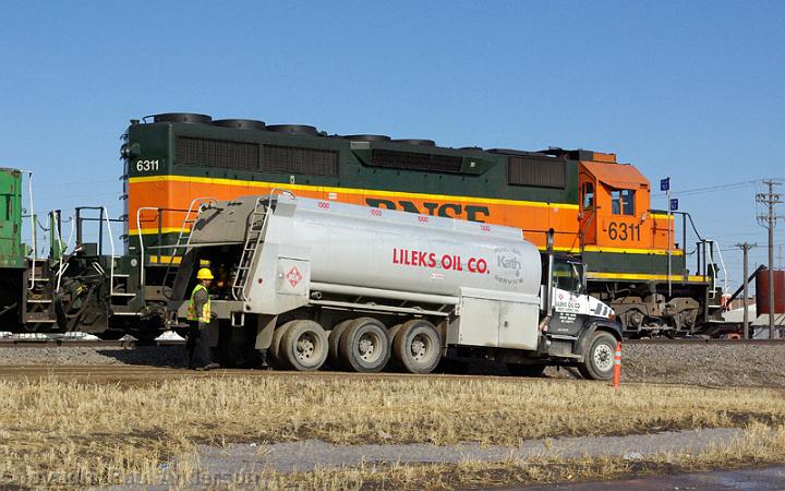 Fueling BNSF 6311.jpg